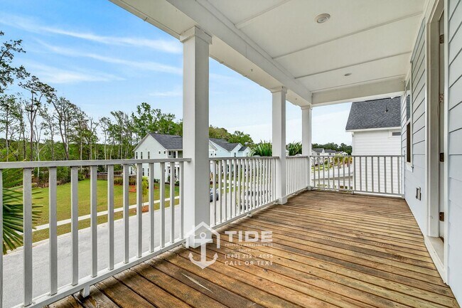 Building Photo - Private Retreat with Modern Upgrades