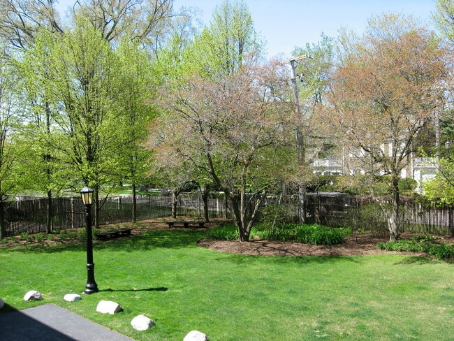 Building Photo - 1229 Central St