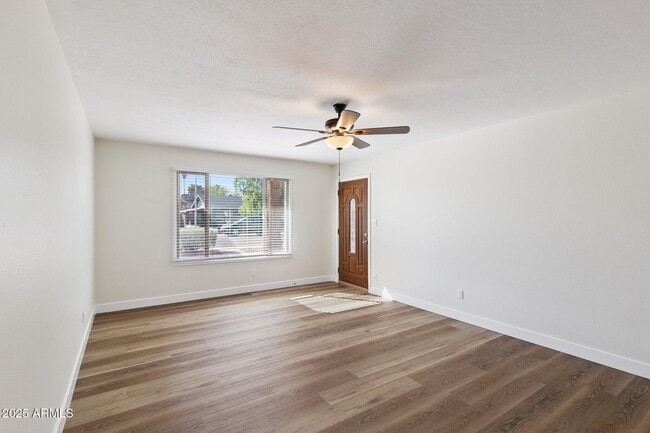 Building Photo - 1400 E Wesleyan Dr