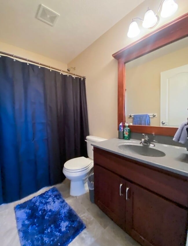 Building Photo - Italian Estates Property Management