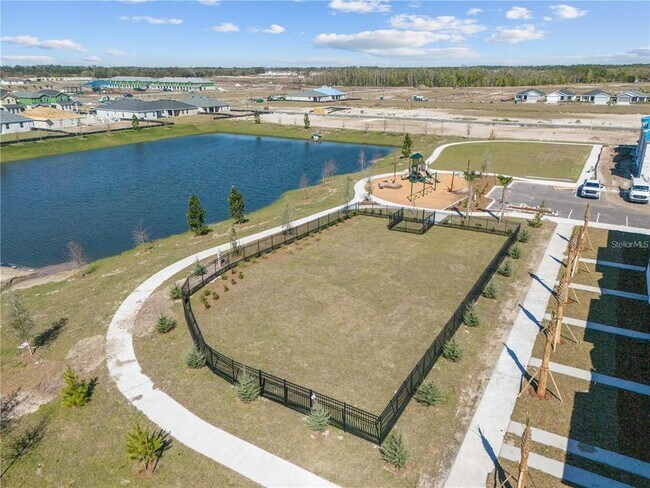 Building Photo - 5942 Chestnut Grv Pl