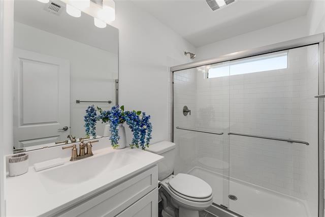Building Photo - 1045 Bleriot Dr