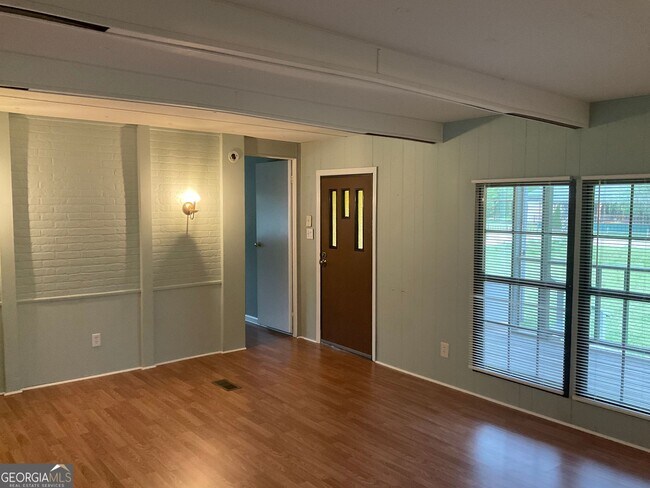 Building Photo - 76 Jacqueline Dr