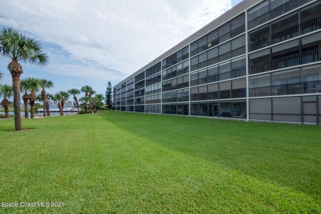 Building Photo - 3873 S Banana River Blvd