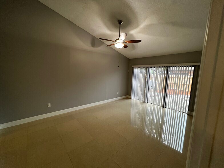 Master Bedroom - 2310 Elm Ct