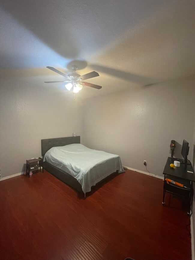 Building Photo - 7950 N Stadium Dr