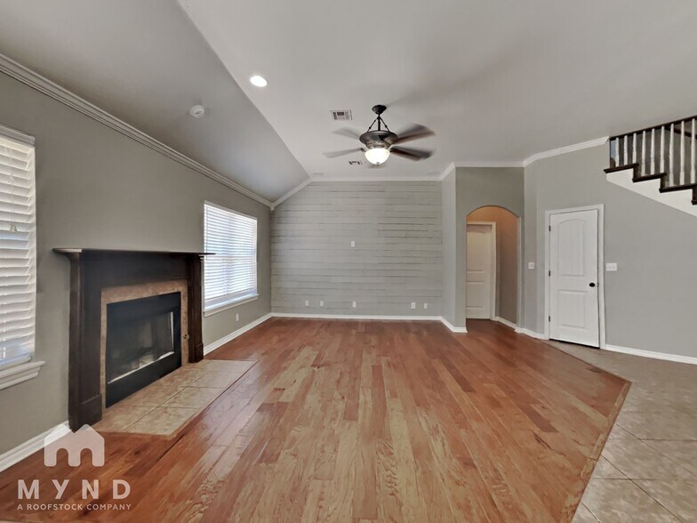 Building Photo - 14729 Jordan Ct