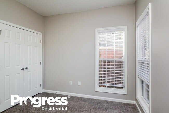 Building Photo - 109 Laurel Springs Dr