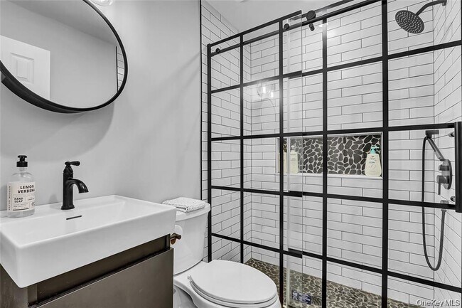 Building Photo - 1 Anchorage Way