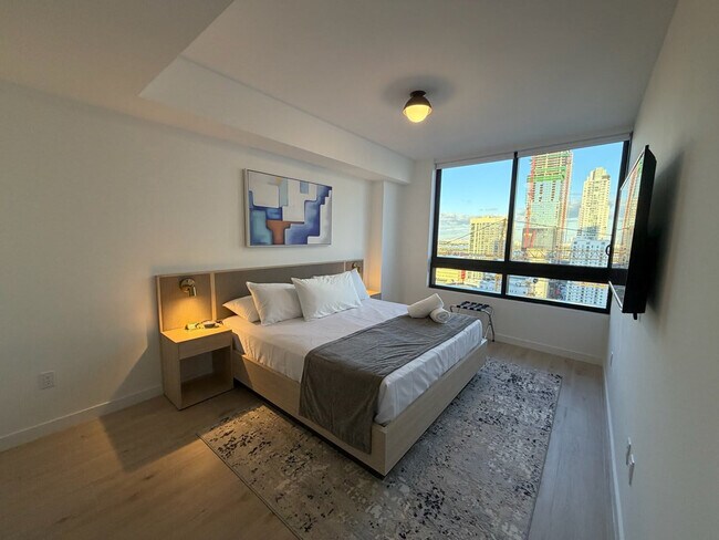 Building Photo - 225 N Miami Ave