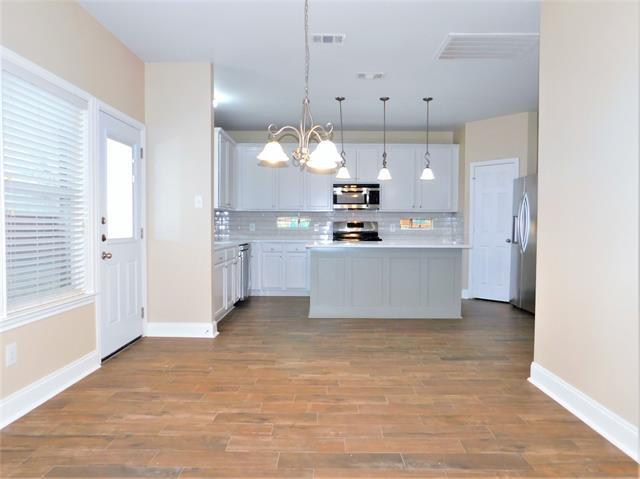 Building Photo - 6056 Brookside Dr