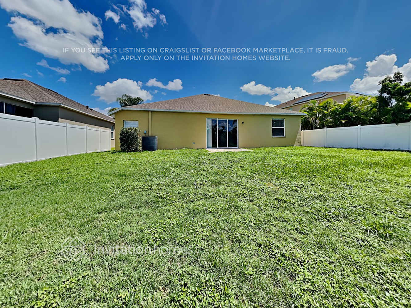 Building Photo - 10417 Meadow Spring Dr