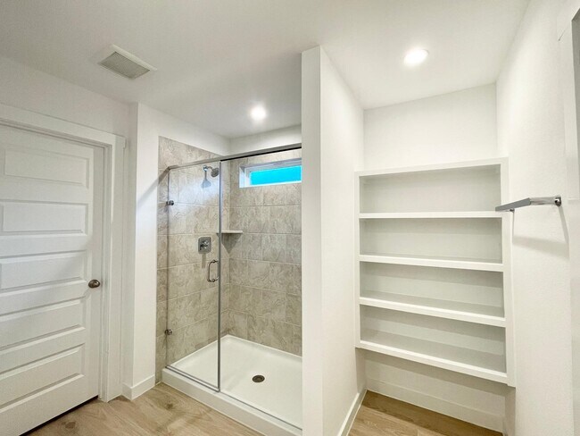 Building Photo - 30007 Foxtail Pne Ct