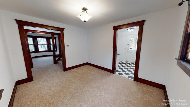 Building Photo - 1705 Jackson Ave