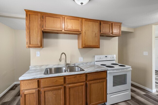 Building Photo - 816 Roosevelt St