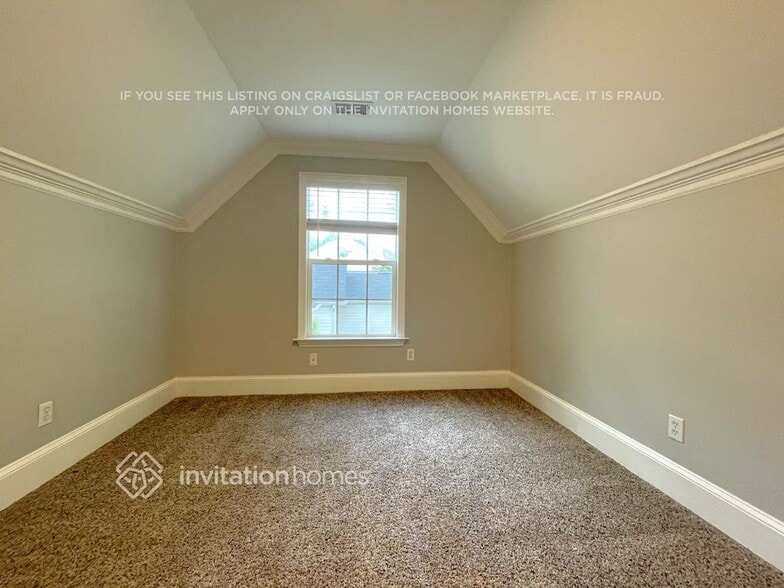 Building Photo - 4702 Sedgelane Dr