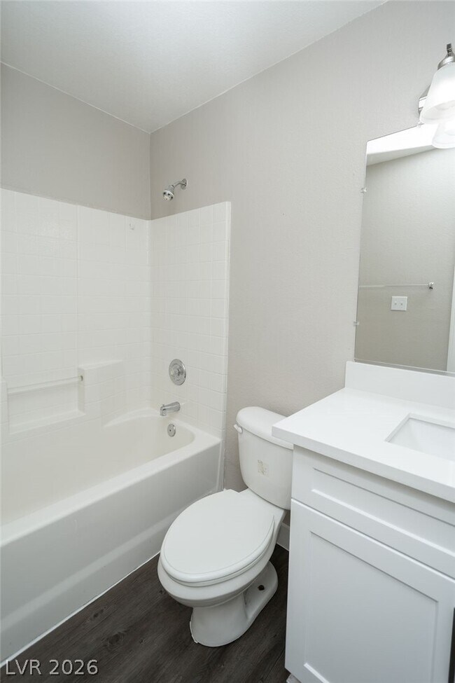 Building Photo - 2120 McMurray Dr