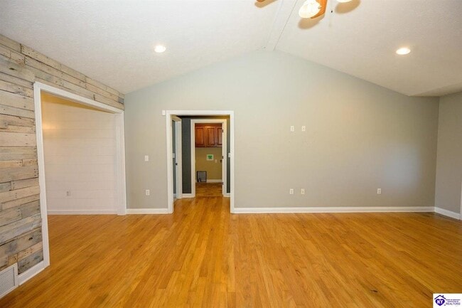 Building Photo - 309 Castleton Ct