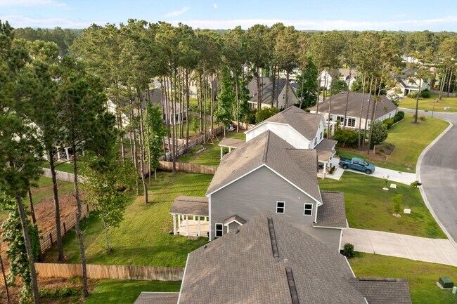 Building Photo - 507 W Red Head Cir