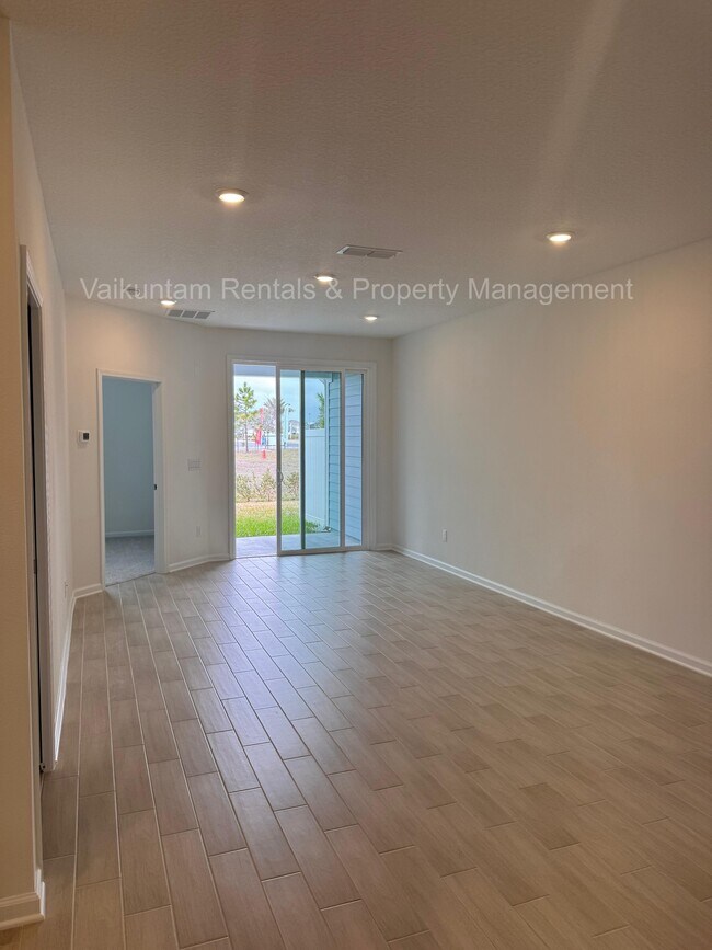 Building Photo - 91 Silver Myrtle Ct