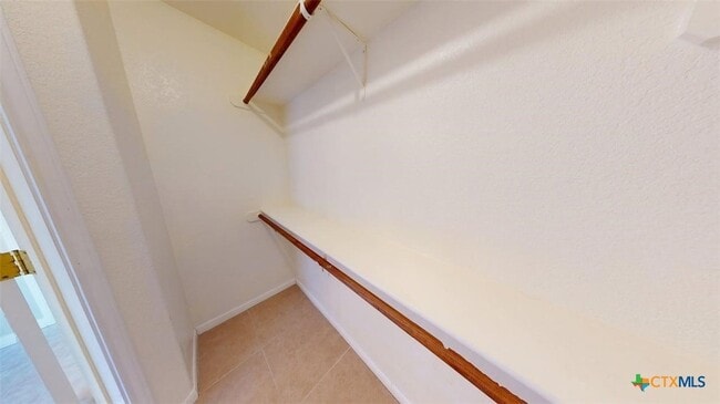Building Photo - 106 Cedar Ridge Dr