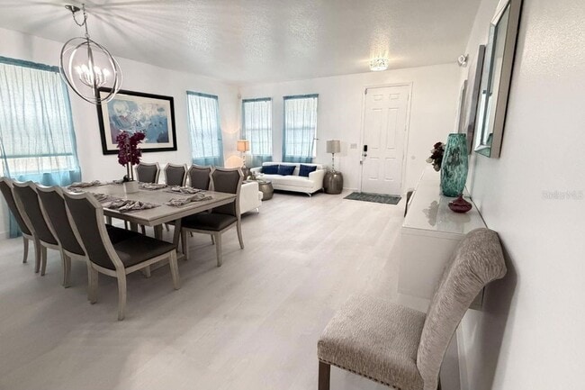 Building Photo - 645 Kettering Rd