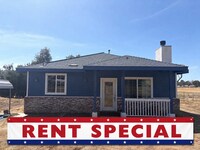 Building Photo - 32596 Galleano Ave