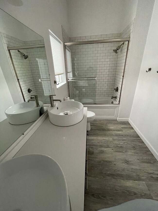 Building Photo - Whitefish-4 Bedroom 2.5 Bath Beautiful and Modern, Pets Welcome! -$6,500.00 Monthly Rent