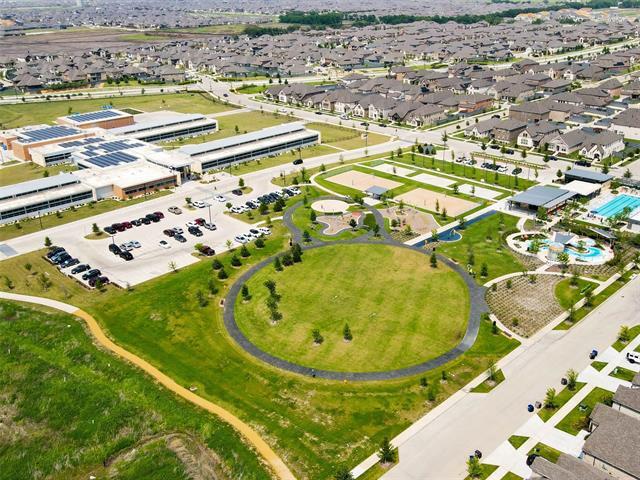 Building Photo - 7001 Mapleshade Way