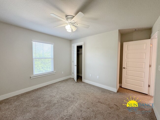 Building Photo - Magnificent 3 Bedroom Home in Santa Rosa B...