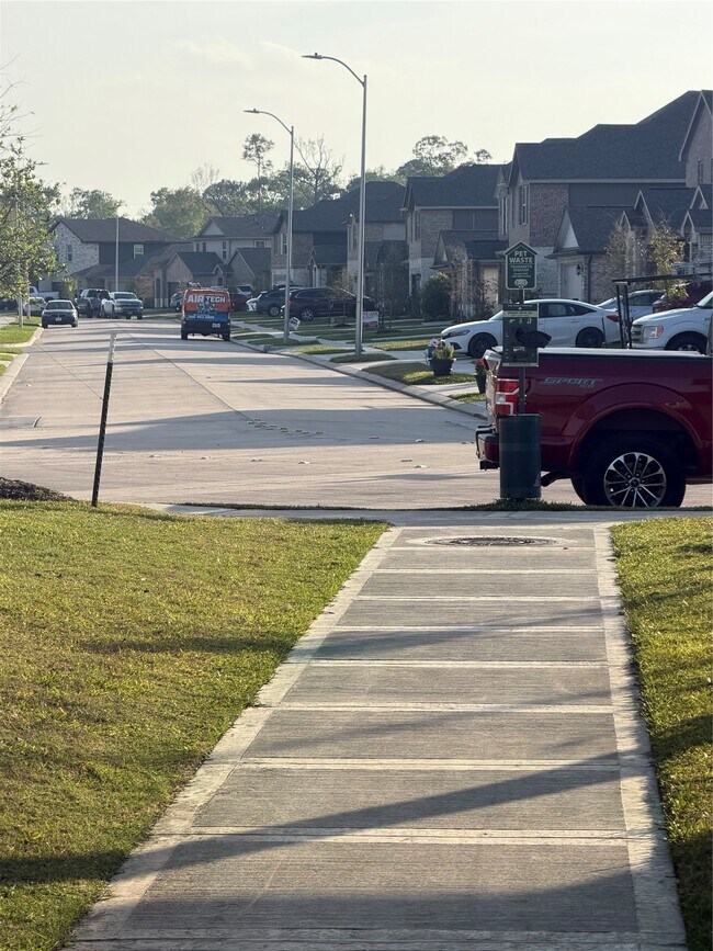 Building Photo - 18739 Frost Ridge Dr