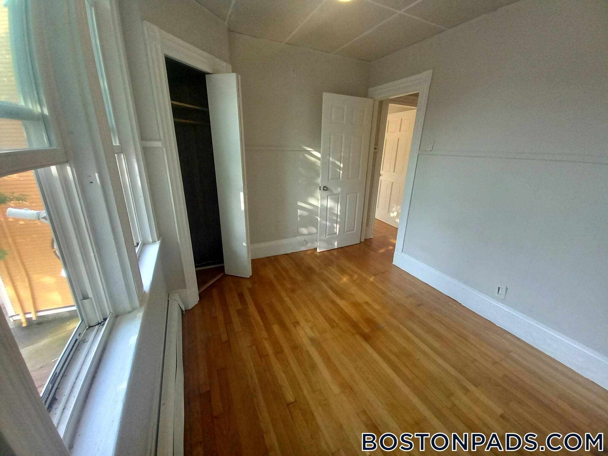 Building Photo - 823 Dorchester Ave