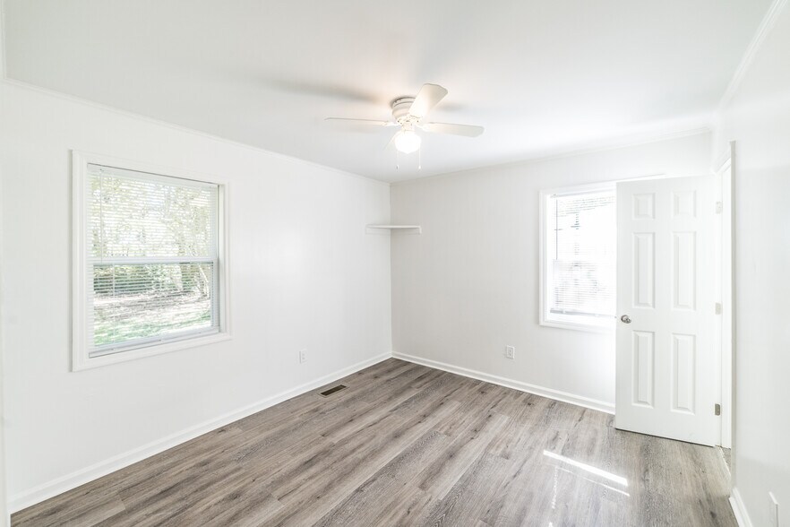 Building Photo - 3610 Dawnwood Dr NW