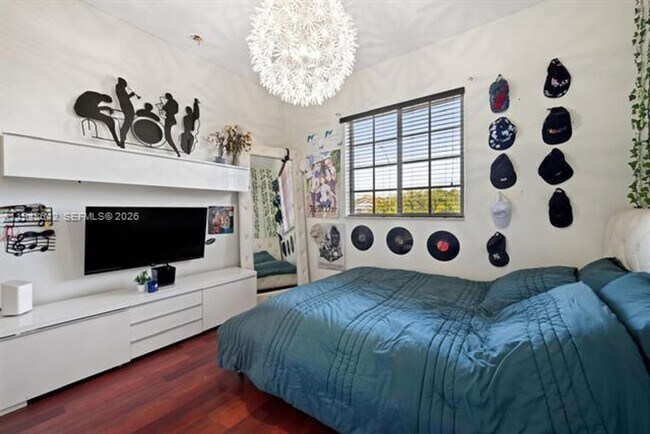 Building Photo - 1360 SW 142nd Ave