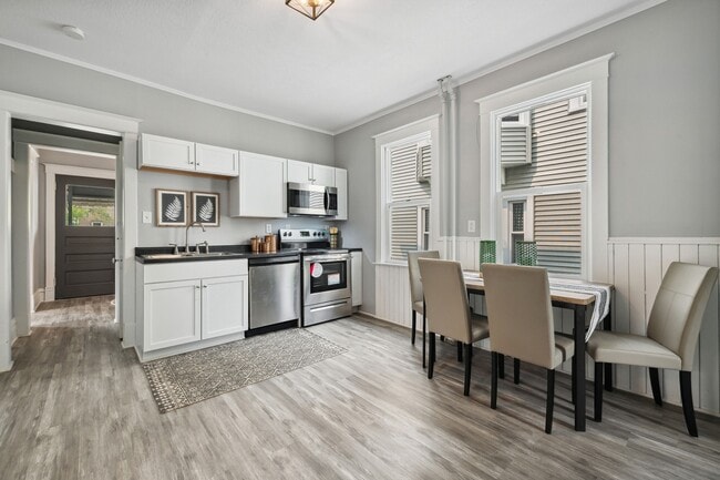 Building Photo - 797 Iglehart Ave