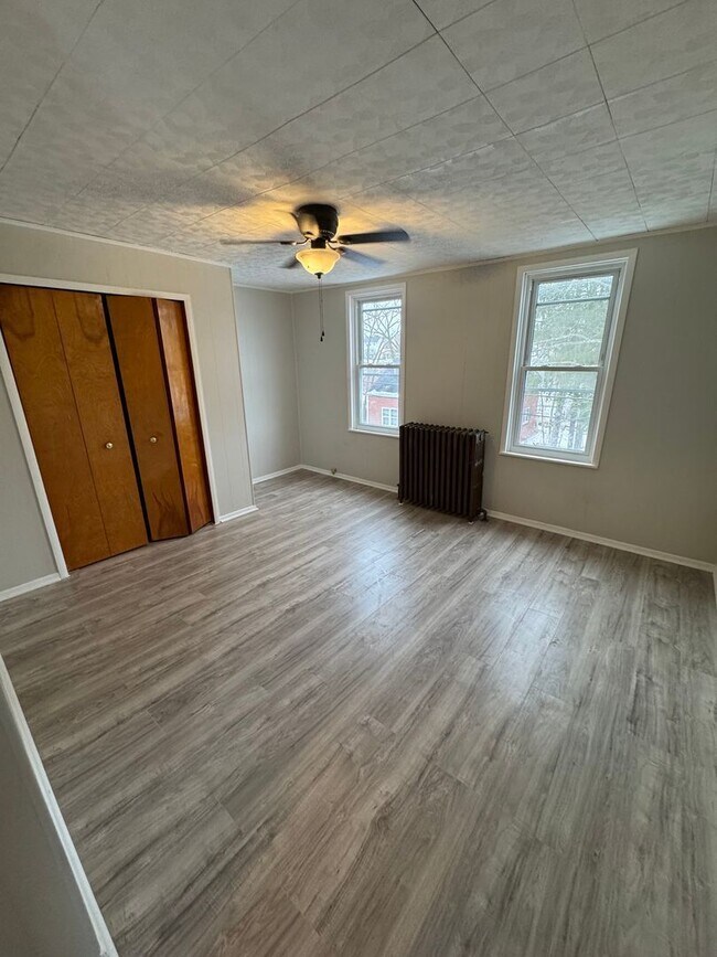 Building Photo - 2504 Olympia St