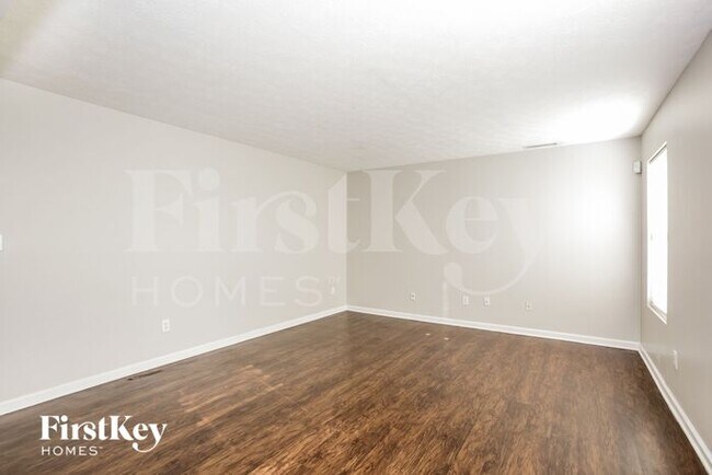 Building Photo - 11419 High Grass Dr