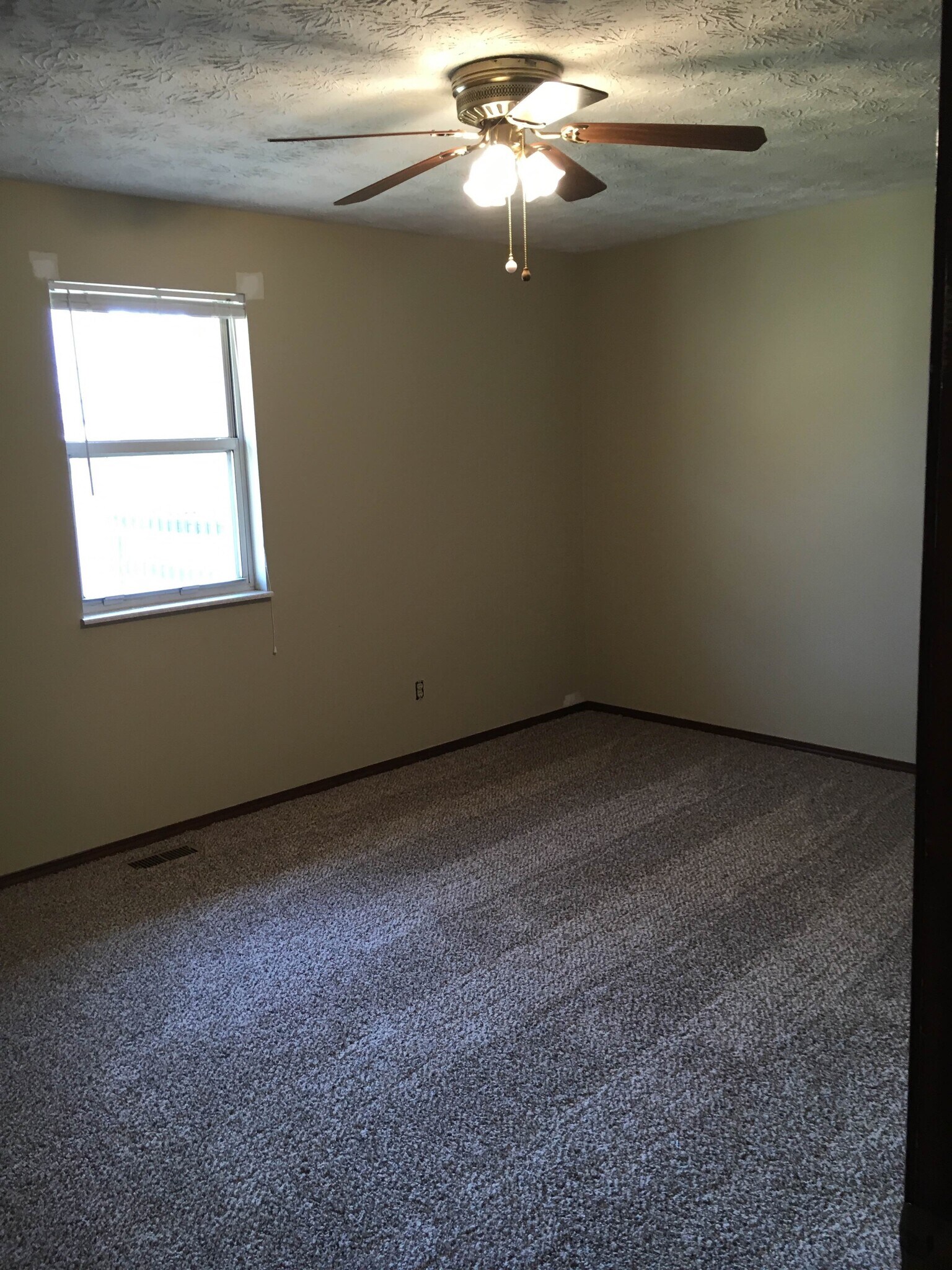 Building Photo - 1206 Woodbridge St