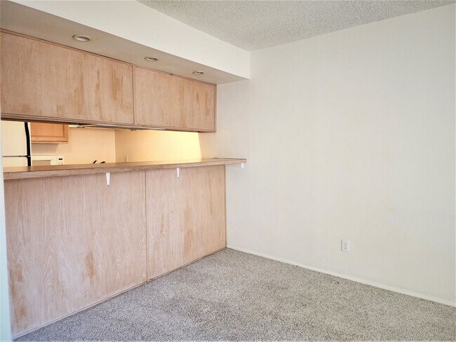 Building Photo - ALL UTILITIES INCLUDED! Bike, Sip & Live Boulder — Third-Floor Condo by Rayback Collective