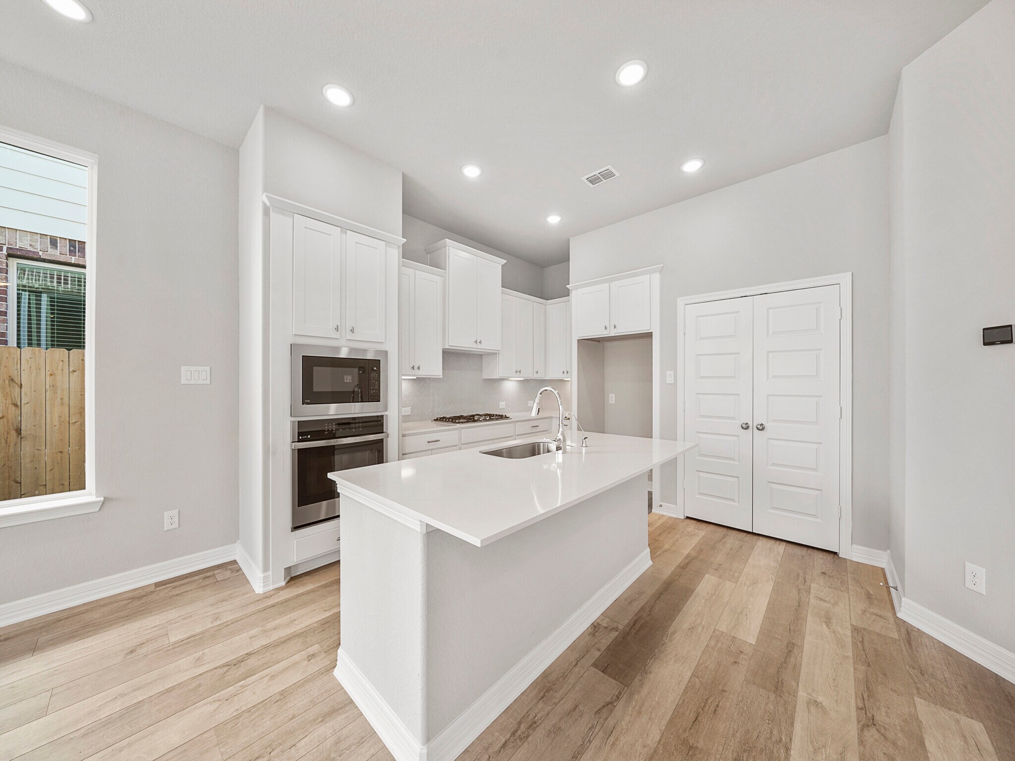 Kitchen - 6650 Jasper Valley Cir