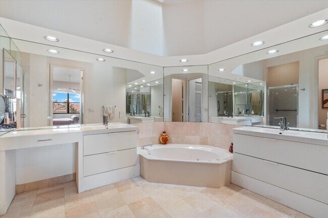 Building Photo - 16837 Isle of Palms Dr