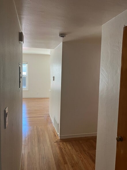 Building Photo - 411Wayne Ave