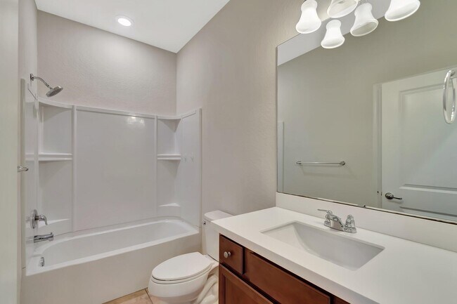 Building Photo - 2854 Bard St