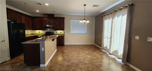 Building Photo - 933 Ambrosia Dr