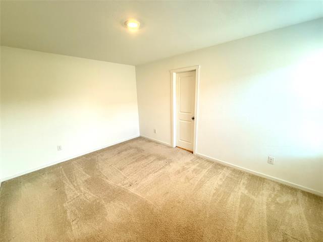 Building Photo - 6216 Sanderling St