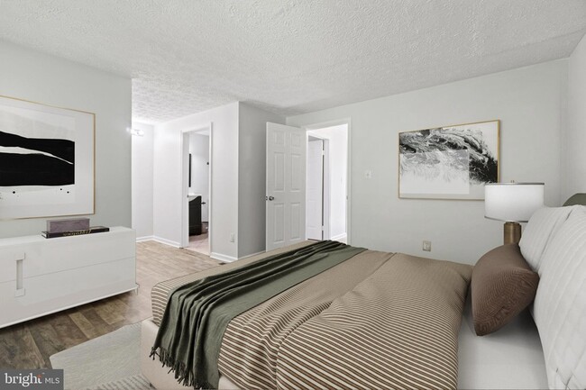 Building Photo - 3618 Wharf Ln