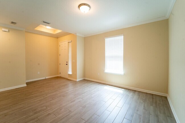 Building Photo - 543 Aventurine Ave
