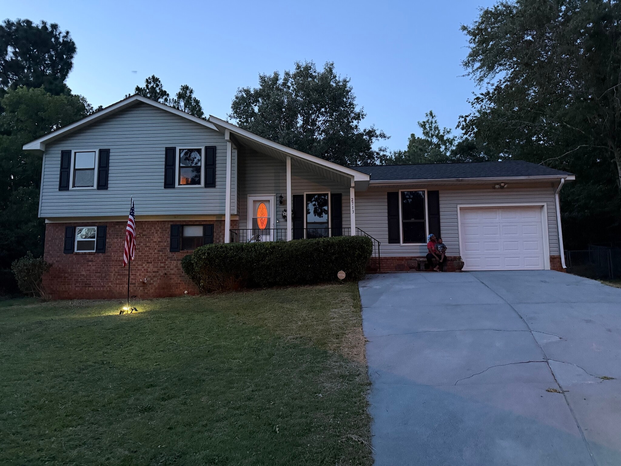 Building Photo - 2713 Fair Oak Ct