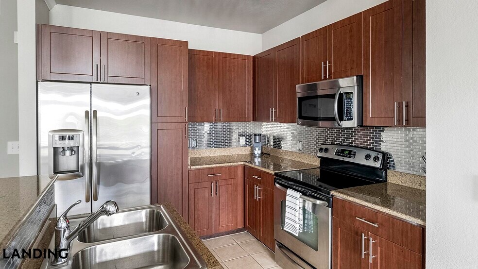 Building Photo - 15777 Quorum Dr