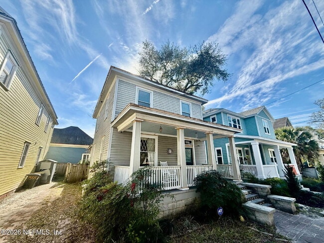 Building Photo - 134 E 6th St